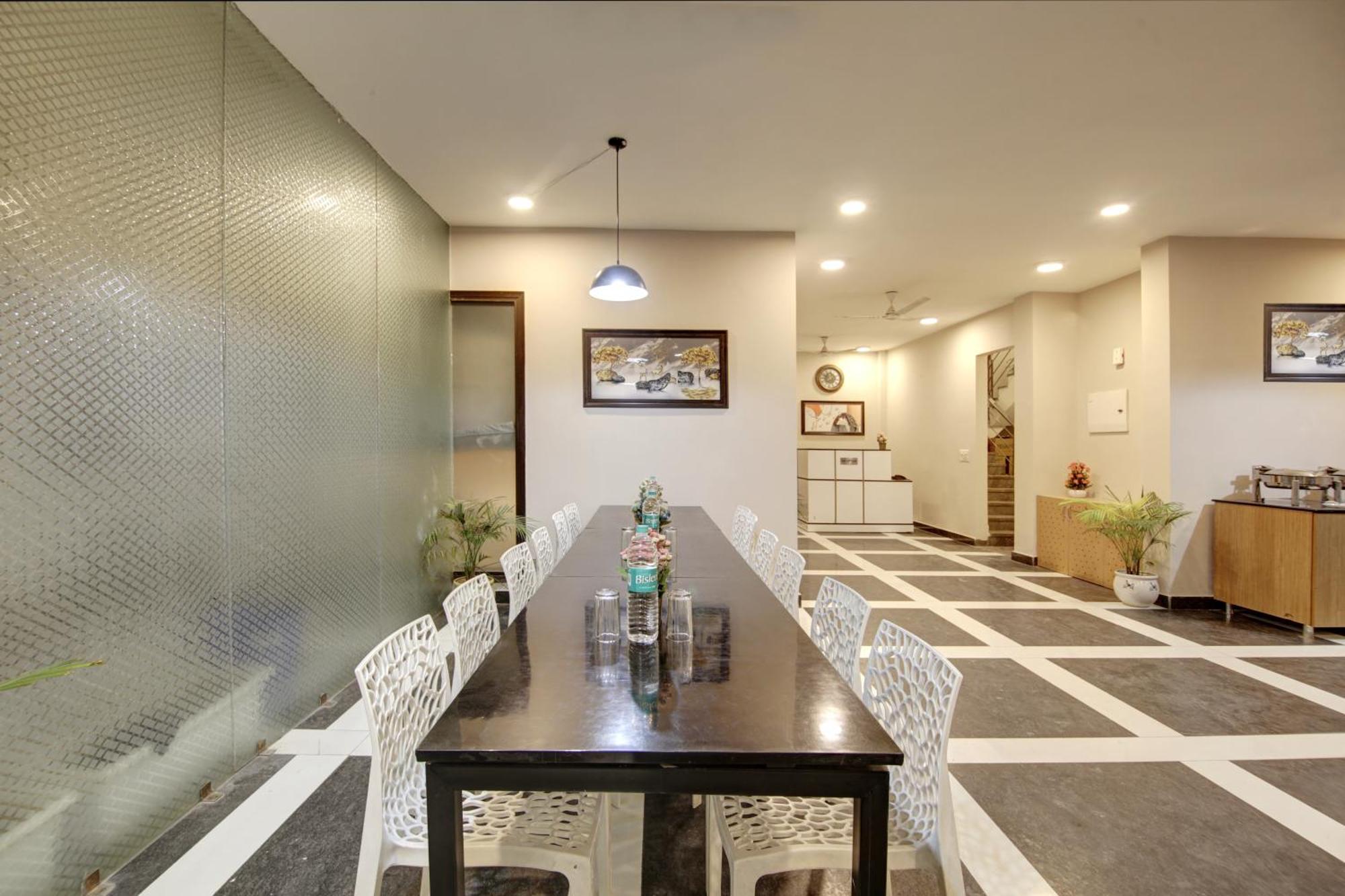 Limewood Stay - Fortis Hospital Γκουργκάον Εξωτερικό φωτογραφία