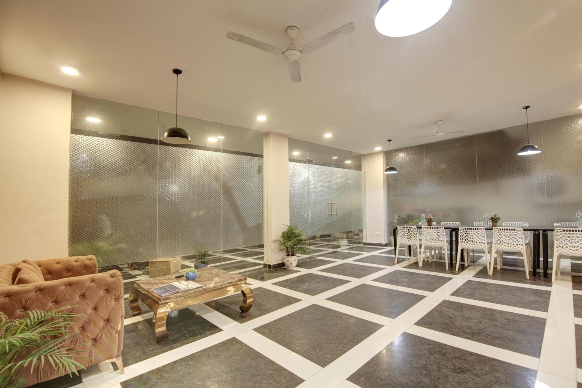 Limewood Stay - Fortis Hospital Γκουργκάον Εξωτερικό φωτογραφία