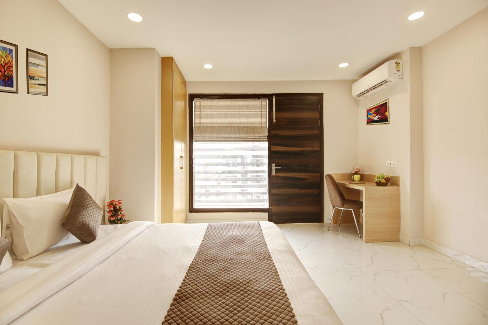 Limewood Stay - Fortis Hospital Γκουργκάον Εξωτερικό φωτογραφία