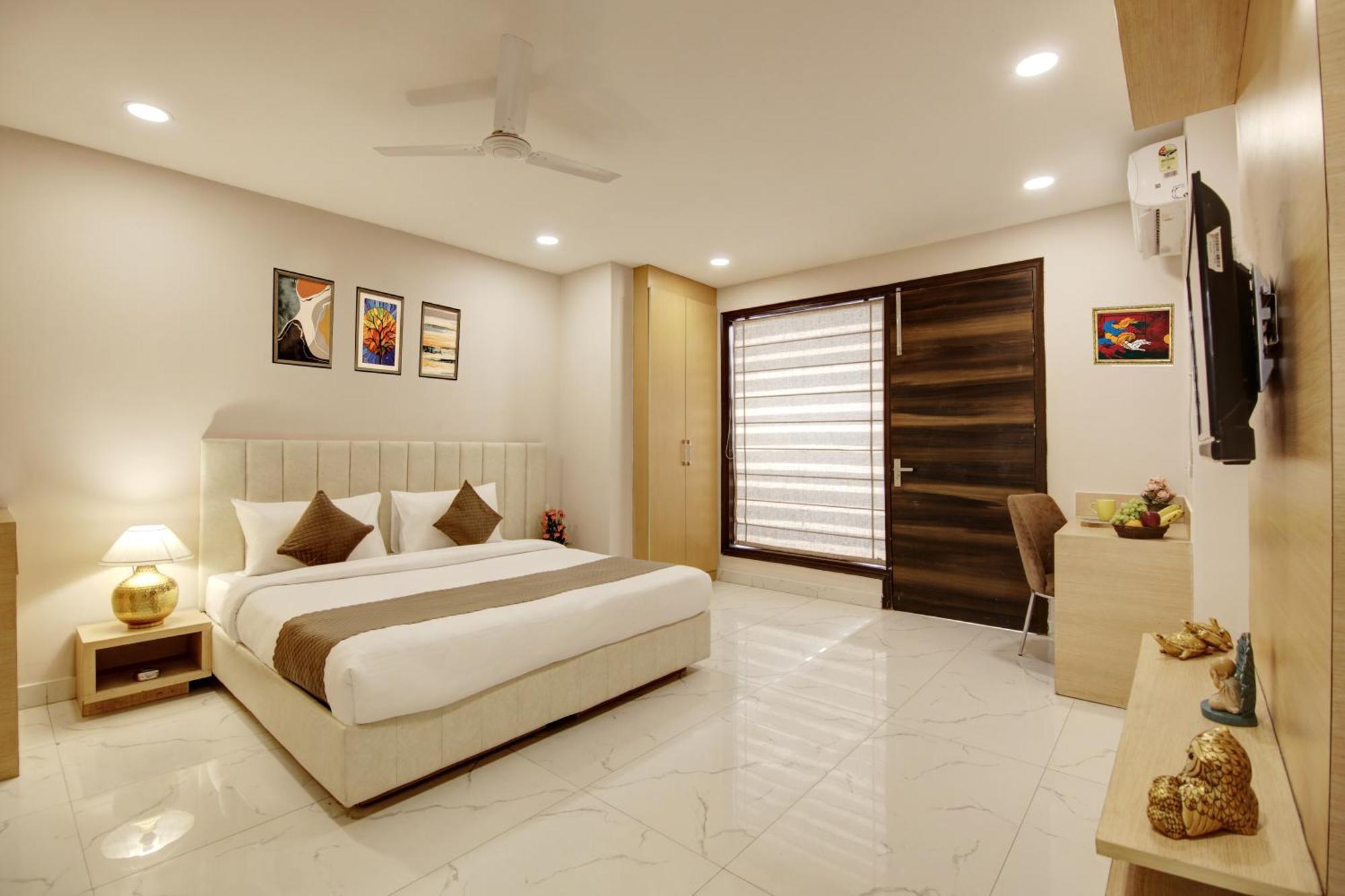 Limewood Stay - Fortis Hospital Γκουργκάον Εξωτερικό φωτογραφία