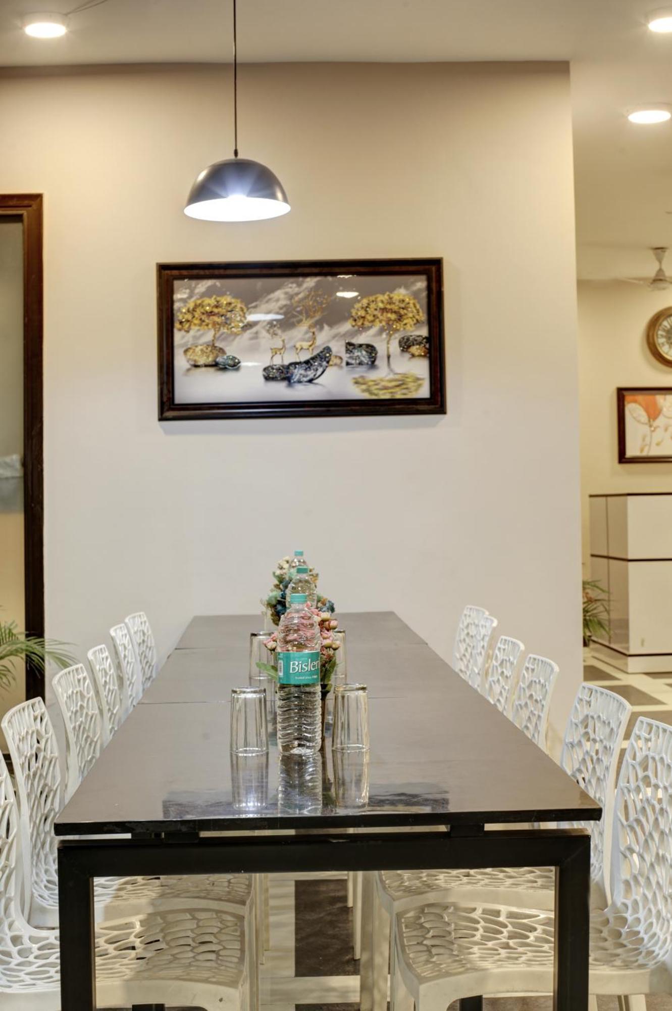 Limewood Stay - Fortis Hospital Γκουργκάον Εξωτερικό φωτογραφία